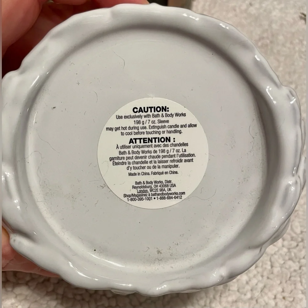 🦉PORCELAIN OWL White & Grey Sleeping Single Wick Holder Bath & Body RARE - Picture 4 of 6